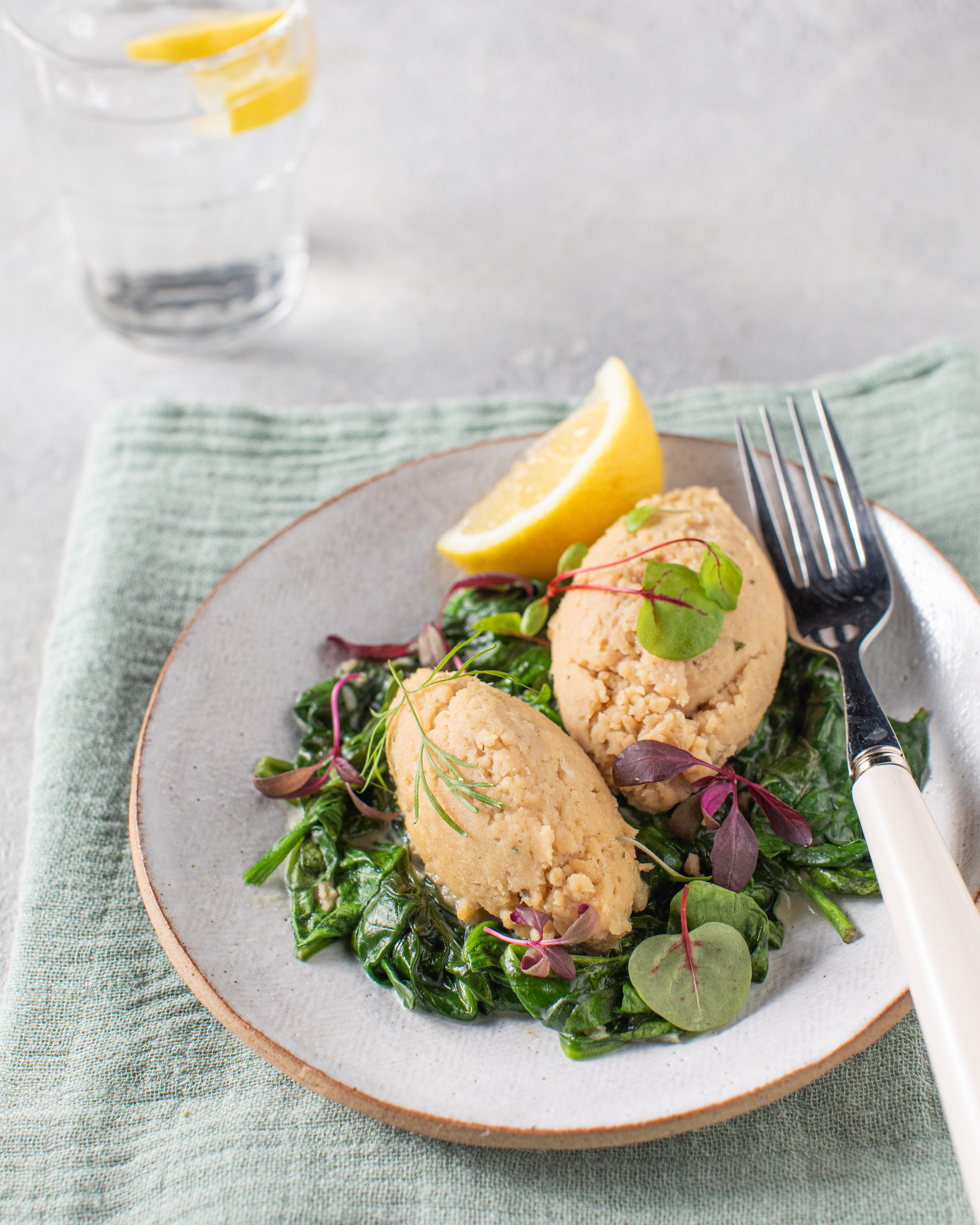 Pastéis de Peixe e Espinafres