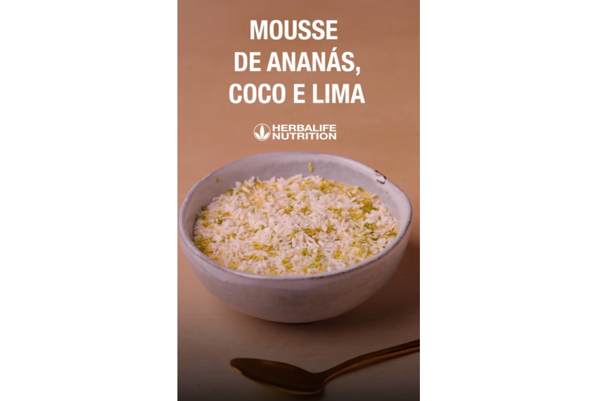 Mousse de ananás, coco e lima 